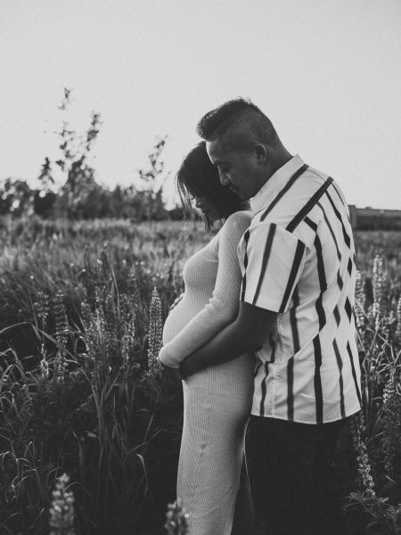 maternity-session-PNW-Lupine FIeld-3